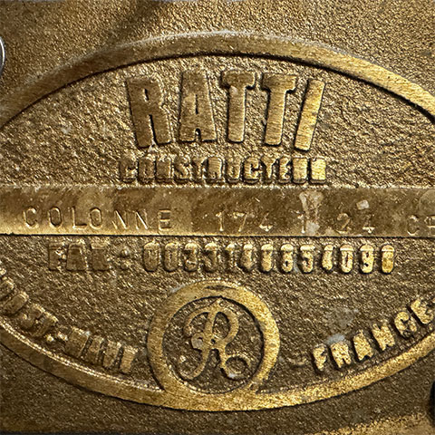 Plaque signalétique Ratti Constructeur France, fabricant historique de lignes de confiserie